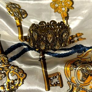 Preloved Dark Gold Rhinestone Bracelet